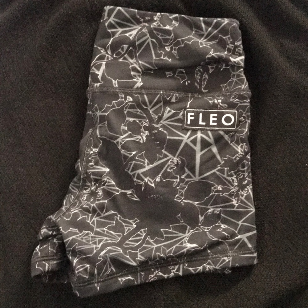 Fleo shorts